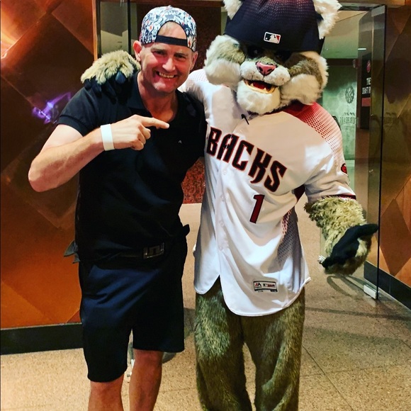 Meet your Posher, Bryan (posh ambassador) - Picture 8 of 11